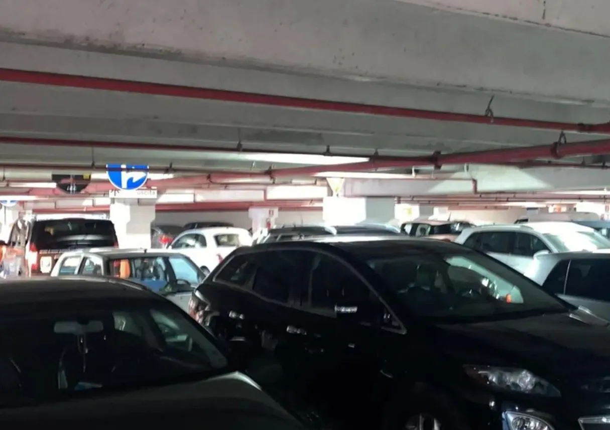 Airport Parking Bari
