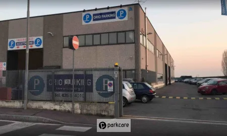 Orio Parking Bergamo foto 2