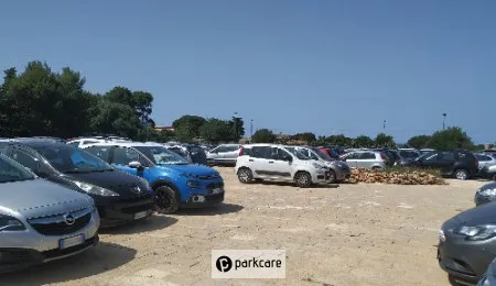 Orange Airport Parking foto 1