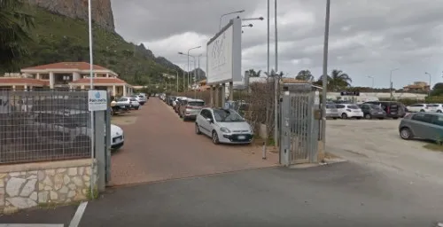 Park and Fly Palermo