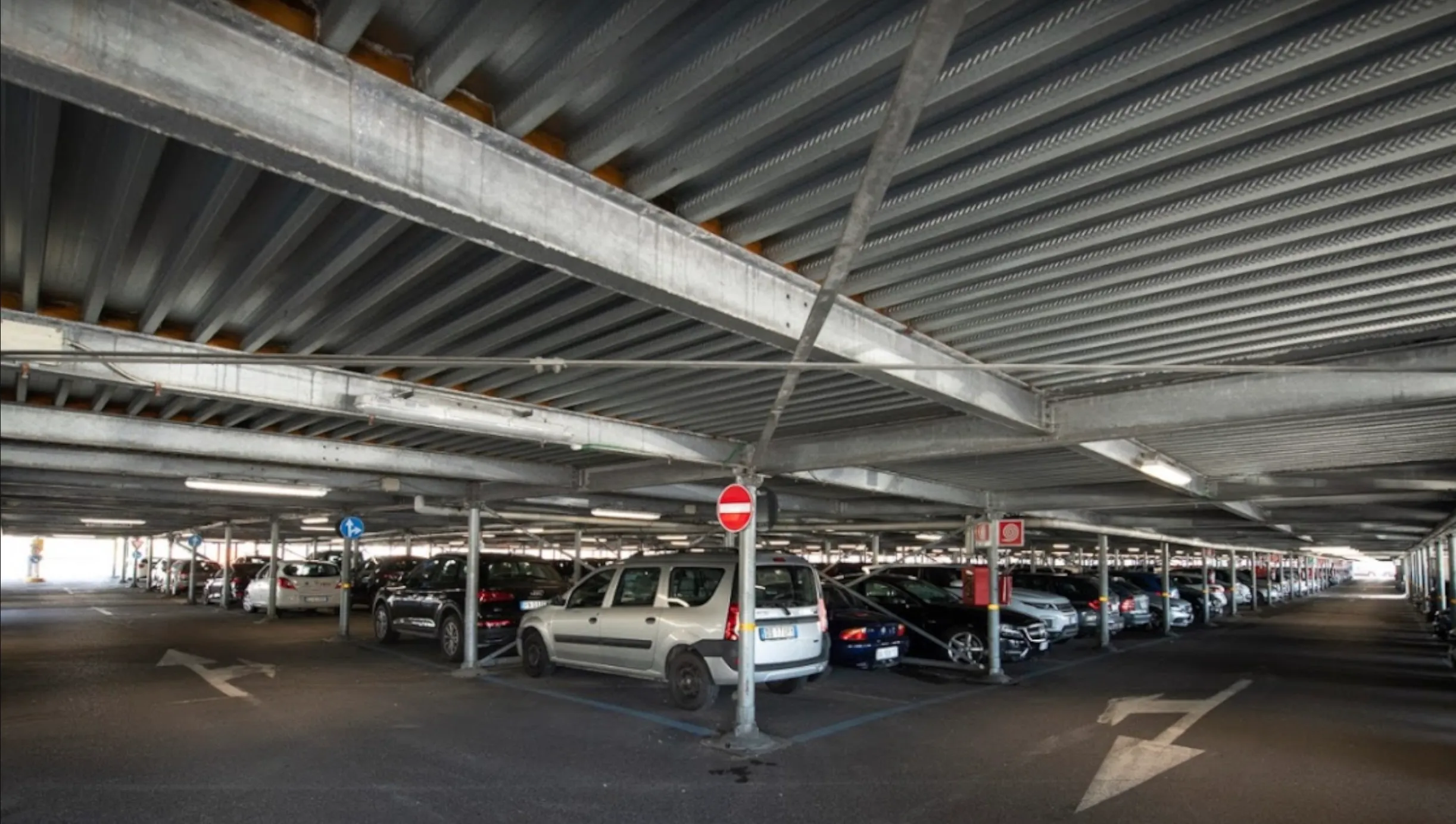 Parcheggio P2 Terminal B Aeroporto Orio al Serio