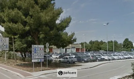 Parcheggio P2 Aeroporto Bari foto 1