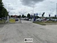 Parcheggio Park Low Cost Aeroporto Treviso foto 2