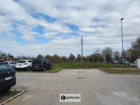 Parcheggio Park G Aeroporto Treviso foto 2